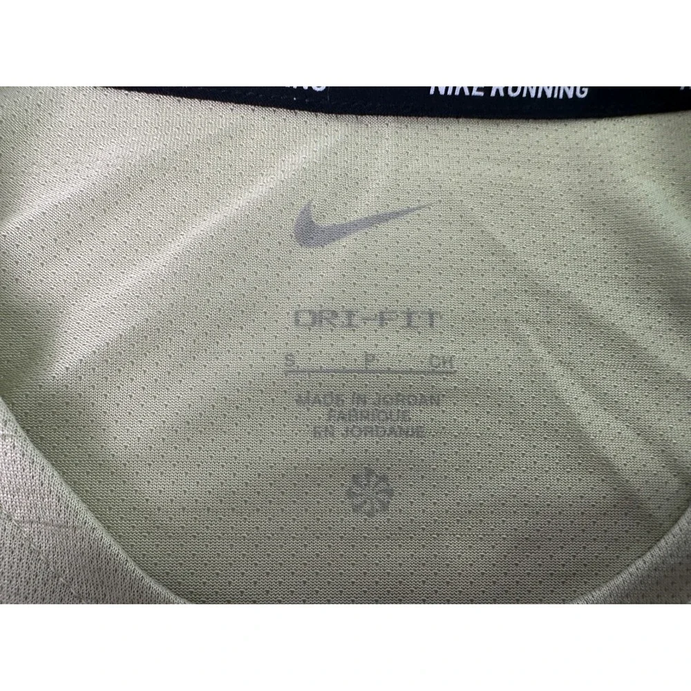 NEW Nike‎ Men's Small S Dri-FIT Running Tee T-Shirt Light Green Move To Zero